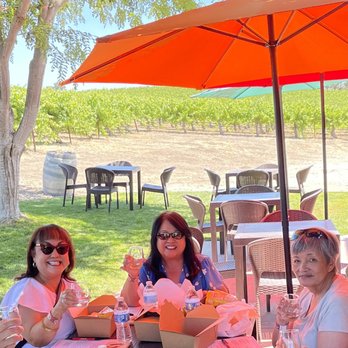 The Wine Line - Lunch at Red Soles vineyard - Wine Tours Near Me The Wine Line - Lunch at Red Soles vineyard - Wine Tours Near Me