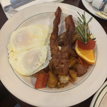 Le Rendez-Vous Cafe - Eggs bacon sausage and house potatoes - Diners Near Me - Lake Elsinore, California Le Rendez-Vous Cafe - Eggs bacon sausage and house potatoes - Diners Near Me - Lake Elsinore, California