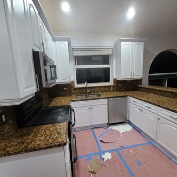 Florida Refinishing Solutions - Acabado color blanco con pintura epoxica . - Refinishing Services Near Me Florida Refinishing Solutions - Acabado color blanco con pintura epoxica . - Refinishing Services Near Me