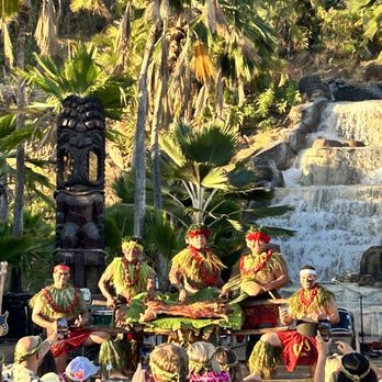 Chief's Luau - Roasted pig - Performing Arts Near Me - Kapolei, Hawaii