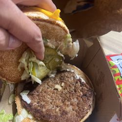 McDonald's - The Grinch Big Mac Meal. Is this look like Big Mac?
