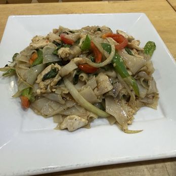 Bua Siam - Pad Kee Mao - Thai Near Me - North Hollywood, California
