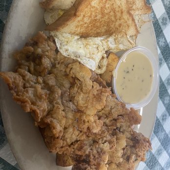 Pat's Place - Chicken Fried Steak and Eggs - American Near Me - New Braunfels, Texas