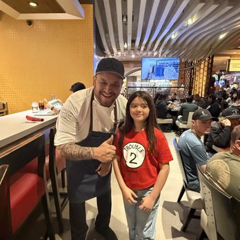 Gordon Ramsay Burger Las Vegas - Thank you Chef - Burgers Near Me - Las Vegas, Nevada Gordon Ramsay Burger Las Vegas - Thank you Chef - Burgers Near Me - Las Vegas, Nevada
