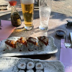 Restaurant Toetje - Food and my second beer, served in a very timely manner!