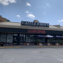 Castle John's Pub - Not super busy on a Saturday afternoon