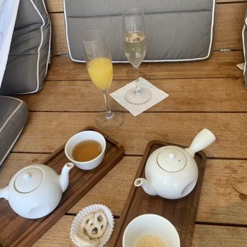 Esencia Wellness Spa - Celebratory champagne and mimosa - Day Spas Near Me - Miami Beach, Florida Esencia Wellness Spa - Celebratory champagne and mimosa - Day Spas Near Me - Miami Beach, Florida