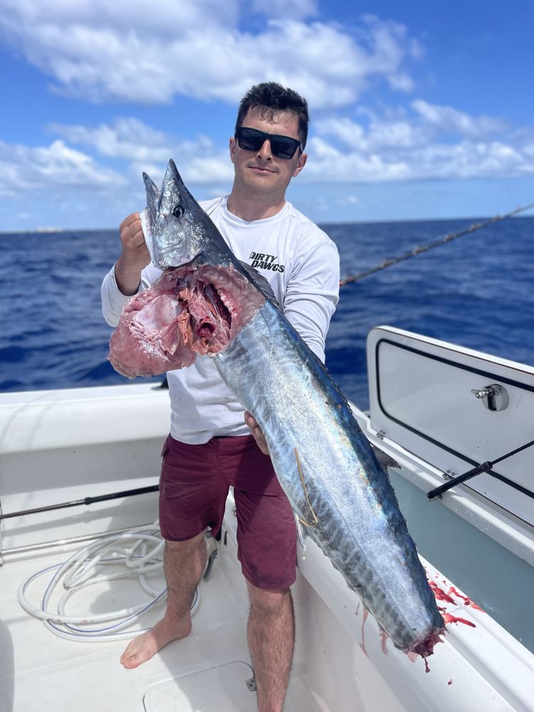 Dirty Dawgs Fishing Charters Logo
