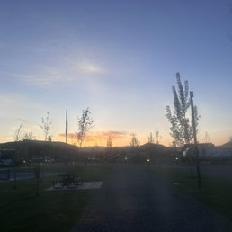A gorgeous view of sunrise A gorgeous view of sunrise