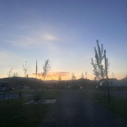 Yellowstone Trail RV Park - A gorgeous view of sunrise