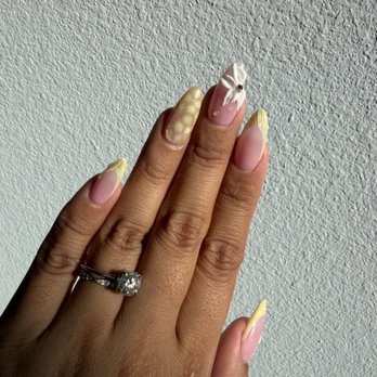 Piggy Nails - Nail Salons Near Me - Canoga Park, California Piggy Nails - Nail Salons Near Me - Canoga Park, California