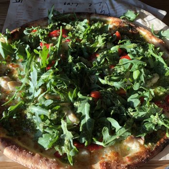 Blaze Pizza - Fast Food Near Me - Lincoln, Nebraska