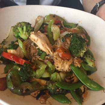 Yard House - Chicken rice bowl. It wasn't the best but perhaps a more healthy option! - New American Near Me - Irvine, California Yard House - Chicken rice bowl. It wasn't the best but perhaps a more healthy option! - New American Near Me - Irvine, California