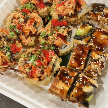 Maki Maki Sushi - a tray of maki sushi - Sushi Bars Near Me - Bend, Oregon Maki Maki Sushi - a tray of maki sushi - Sushi Bars Near Me - Bend, Oregon