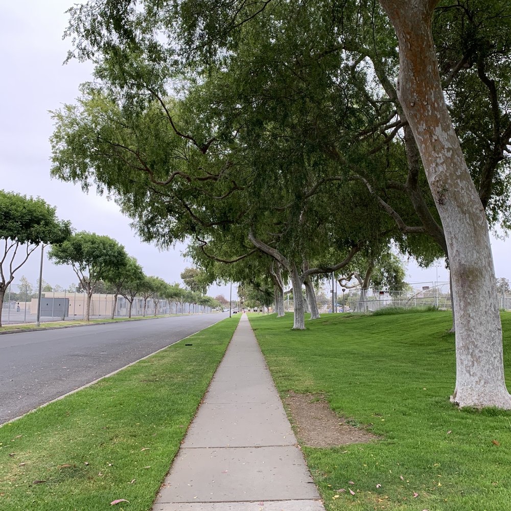 San Martin Park - Parks Near Me - Lakewood, California