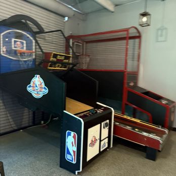 Nitty’s Cider - Game room - Cideries Near Me - Sacramento, California