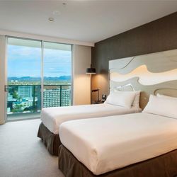 Hilton Surfers Paradise Hotel & Residences - Guest room