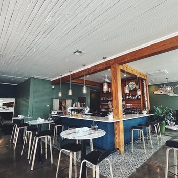 Dovetail Pizza - Bar Area - Pizza Near Me - Austin, Texas Dovetail Pizza - Bar Area - Pizza Near Me - Austin, Texas