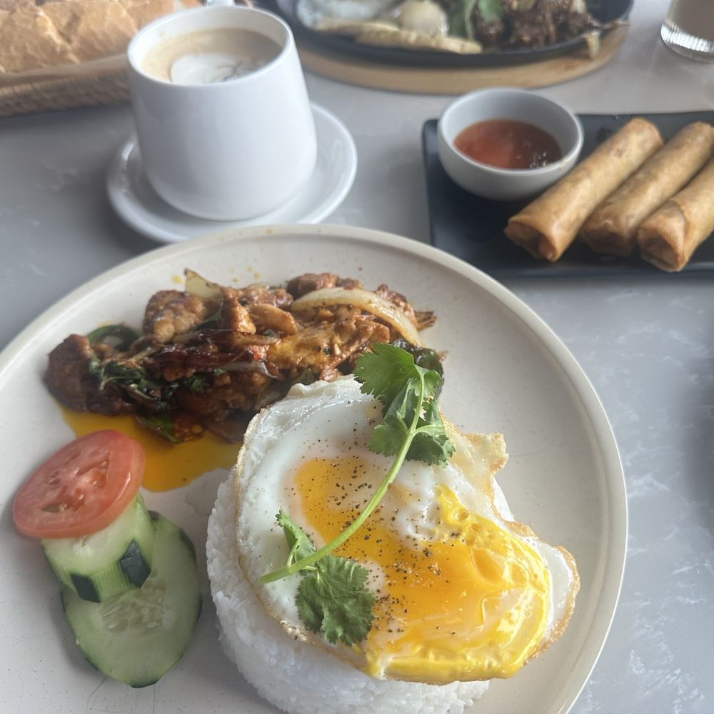 Lantern Vietnamese Kitchen - Spicy Chicken Basil - Breakfast & Brunch Near Me - Rancho Cucamonga, California Lantern Vietnamese Kitchen - Spicy Chicken Basil - Breakfast & Brunch Near Me - Rancho Cucamonga, California
