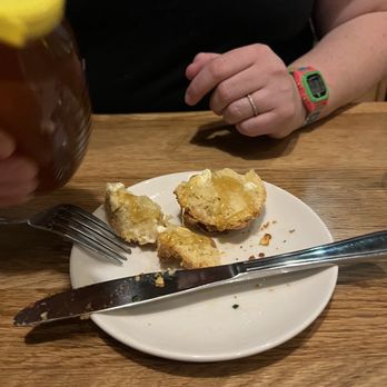 Tupelo Honey Southern Kitchen & Bar - Biscuit - Southern Near Me - Des Moines, Iowa Tupelo Honey Southern Kitchen & Bar - Biscuit - Southern Near Me - Des Moines, Iowa