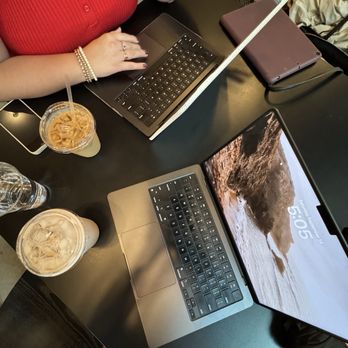 Finca To Filter - Lattes, study table - Coffee & Tea Near Me - Atlanta, Georgia