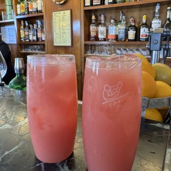 Harry's Bar - Delicious Vodka Bellinis - Bars Near Me - Venezia, VE