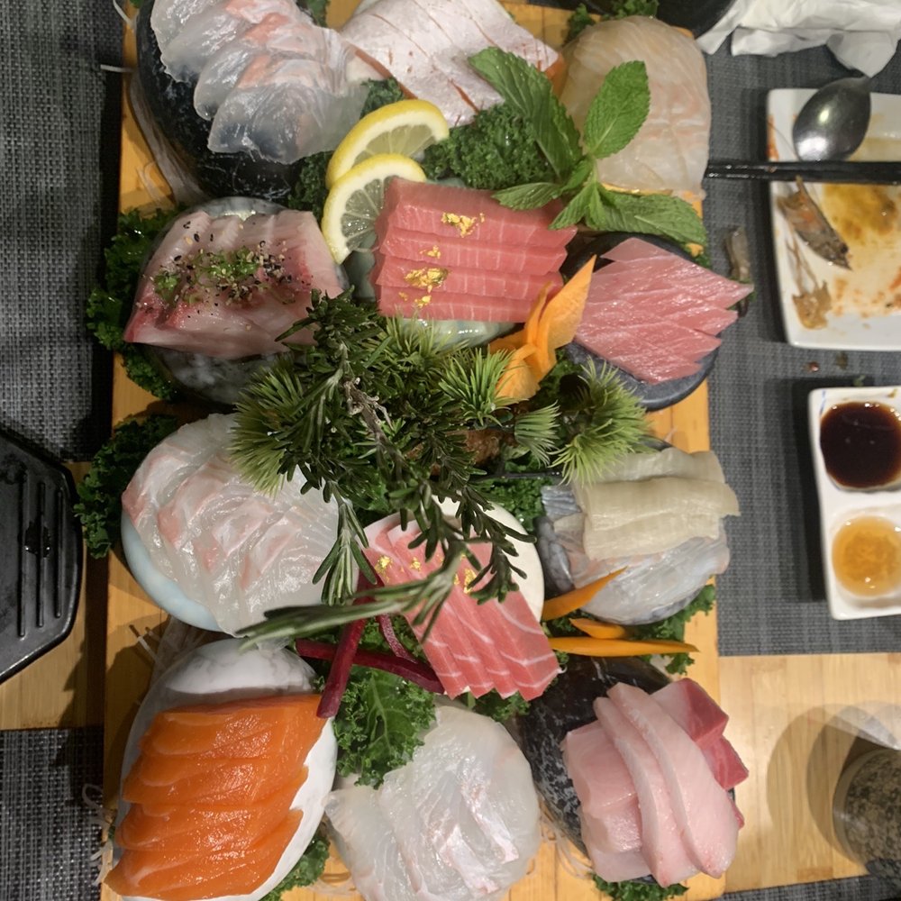 Dongwon Sushi & Tuna - Large combination platter - Sushi Bars Near Me - Flushing, New York