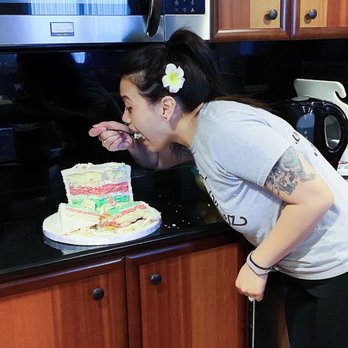 A Cake Life - Post- Wedding, Pre-Flight. Rainbow cake. - Bakeries Near Me - Honolulu, Hawaii