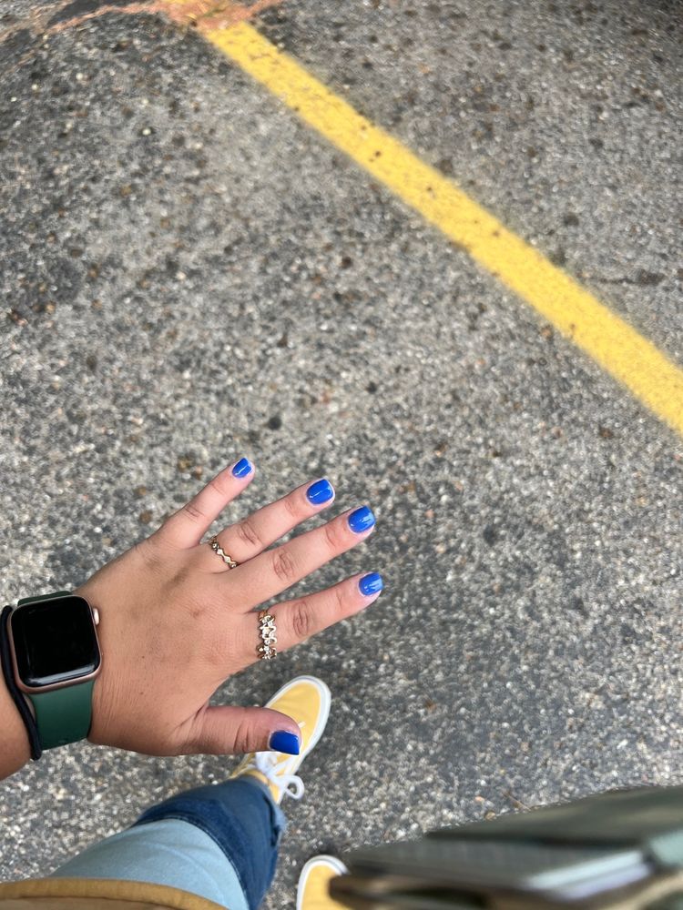 Nails by Moon&Johnny Logo