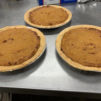 Bearpond Fresh Market - Sweet Potato pies - Grocery Near Me - Henderson, North Carolina