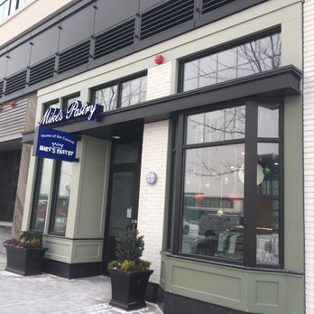 Mike's Pastry - Bakeries Near Me - Somerville, Massachusetts