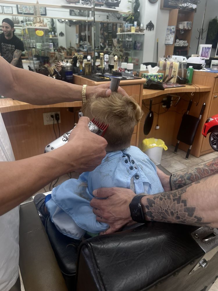 Zohan Barber Shop Logo