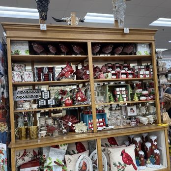 Buc-ee’s - Kitchen stuff. This part was hard to pass up. - Gas Stations Near Me - Ennis, Texas