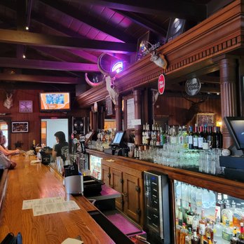 Rancho Nicasio - Looking down the bar - American Near Me - Nicasio, California Rancho Nicasio - Looking down the bar - American Near Me - Nicasio, California