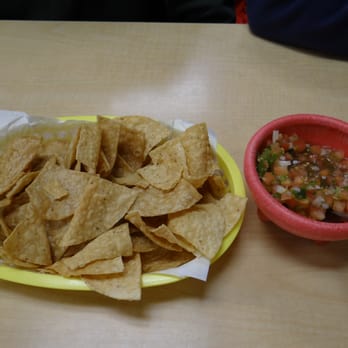 La Rancherita - The Pico and chips you get for free while you wait on your order. They DO give free chip refills. Didn't even gave to ask. - Mexican Near Me - Rock Island, Illinois La Rancherita - The Pico and chips you get for free while you wait on your order. They DO give free chip refills. Didn't even gave to ask. - Mexican Near Me - Rock Island, Illinois
