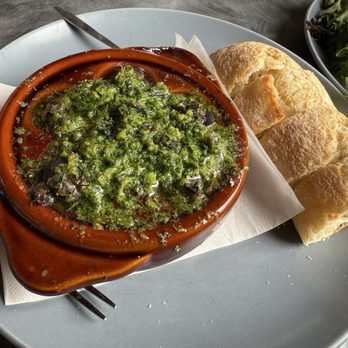 L'Atelier Cafe - Escargots beurre à l'ail - French Near Me - Palm Springs, California