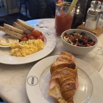 Kessens - Croissant, eggs, granola - Breakfast & Brunch Near Me - Amsterdam, New Hampshire Kessens - Croissant, eggs, granola - Breakfast & Brunch Near Me - Amsterdam, New Hampshire