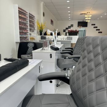 PRO Nails & Spa - Nail Technicians Near Me - Cookeville, Tennessee