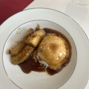 Broussard's Restaurant & Courtyard - Bananas Foster - Seafood Near Me - New Orleans, Louisiana Broussard's Restaurant & Courtyard - Bananas Foster - Seafood Near Me - New Orleans, Louisiana