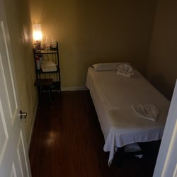 Gold River Massage - Comfortable Massage Tables