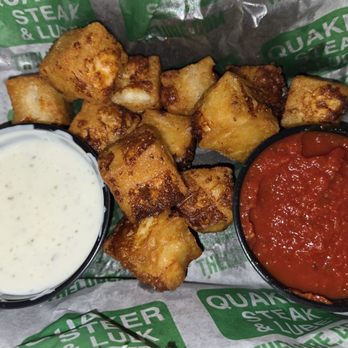 Quaker Steak & Lube - Garlic White Cheddar Cheese Curds - Chicken Wings Near Me - Austintown, Ohio Quaker Steak & Lube - Garlic White Cheddar Cheese Curds - Chicken Wings Near Me - Austintown, Ohio