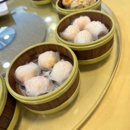 Dinner Shrimp Dumpling (4pcs) 1