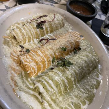 Soluna Cocina Mexicana - Enchiladas SoLuna Dinner - Mexican Near Me - San Antonio, Texas Soluna Cocina Mexicana - Enchiladas SoLuna Dinner - Mexican Near Me - San Antonio, Texas
