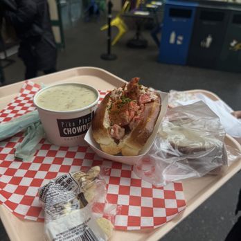 Pike Place Chowder - New England Clam Chowder and Maine-Style Lobster Roll - Seafood Near Me - Seattle, Washington Pike Place Chowder - New England Clam Chowder and Maine-Style Lobster Roll - Seafood Near Me - Seattle, Washington
