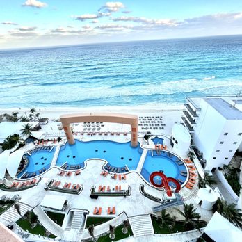 Beach Palace Cancun - Pools and beach - Resorts Near Me - Cancún, ROO