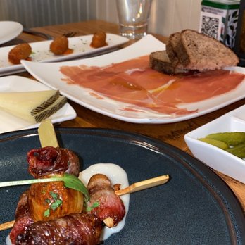 Amada - Tapas Bars Near Me - Philadelphia, Pennsylvania Amada - Tapas Bars Near Me - Philadelphia, Pennsylvania