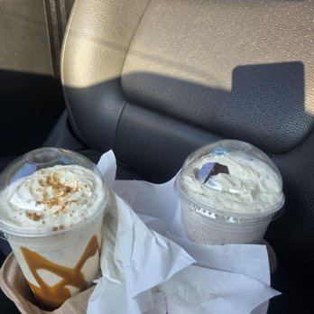 Gordo’s Bubble Waffles - Biscoff shake and a Cookies and Cream Shake. - Desserts Near Me - Milwaukee, Wisconsin Gordo’s Bubble Waffles - Biscoff shake and a Cookies and Cream Shake. - Desserts Near Me - Milwaukee, Wisconsin