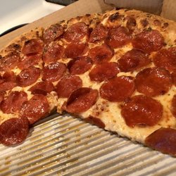 Pizza Hut - Large Pepperoni Pizza w/"Hut Favorite" flavored crust (no extra charge)