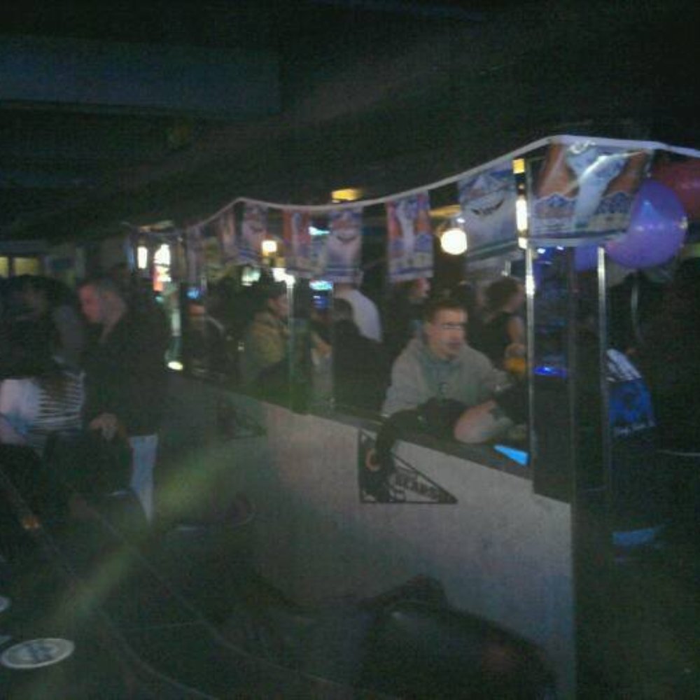 R Place - Dive Bars Near Me - Melrose Park, Illinois R Place - Dive Bars Near Me - Melrose Park, Illinois