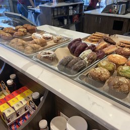 Knead Donuts, Muffin